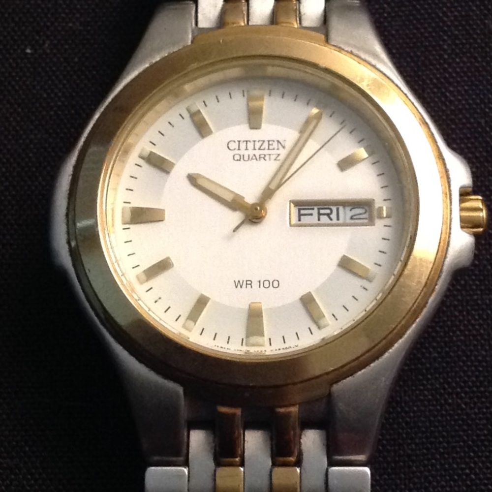 Citizen Gold & Silver Quartz WR 100 Day & Date